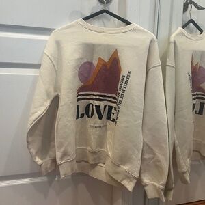 Zara Love Sweatshirt Sweater